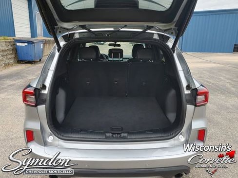 Used 2024 Ford Escape ST-Line w/ Tech Pack #1 AWD/4WD image 11