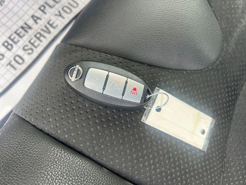 Used 2025 Nissan Z Performance w/ Floor Mat Package image 28