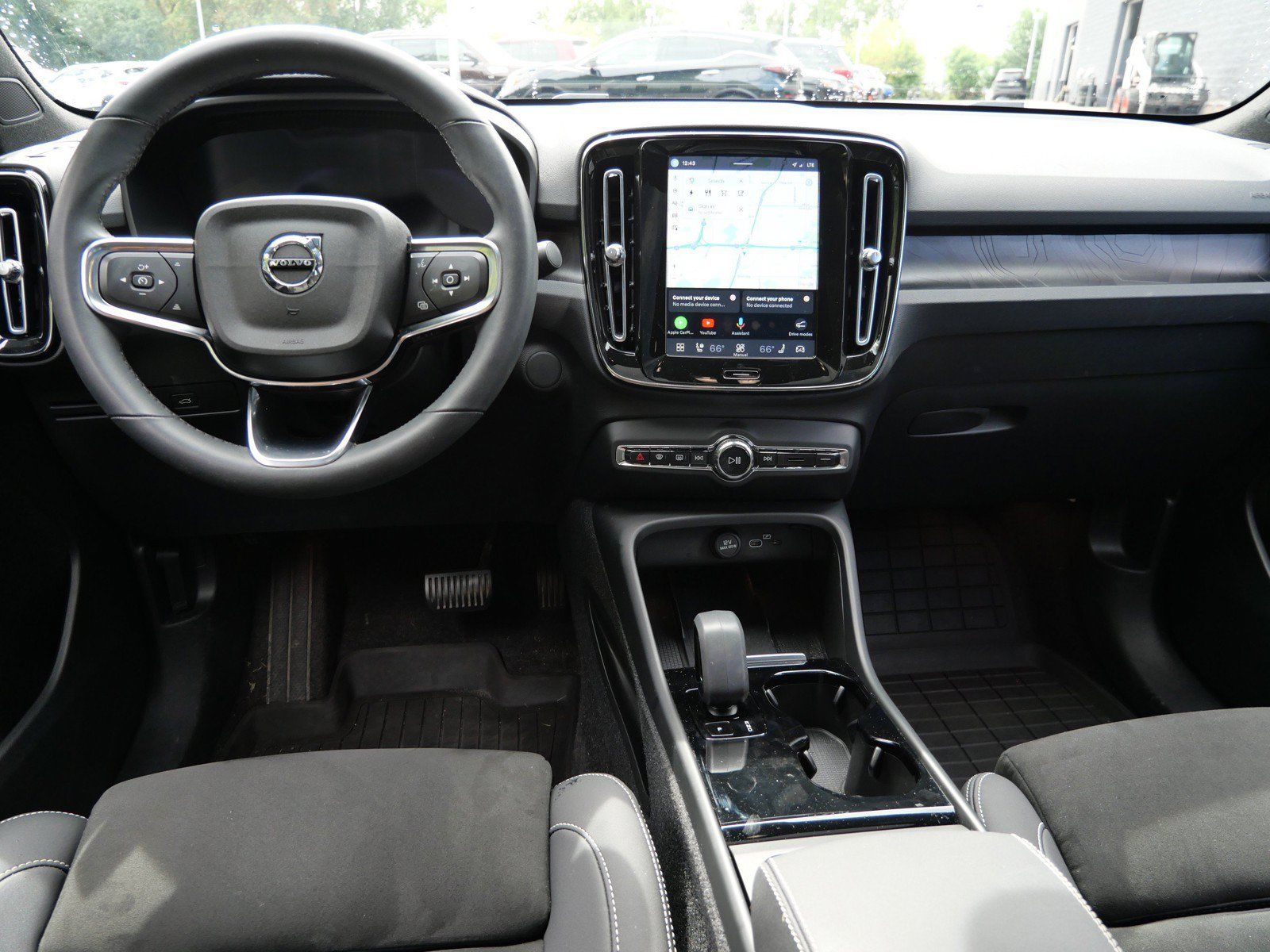 Used 2023 Volvo C40 P8 Recharge Ultimate w/ Protection Package Premier AWD/4WD image 13