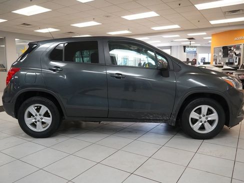 Used 2019 Chevrolet Trax LS w/ Tint and Cruise Package image 15