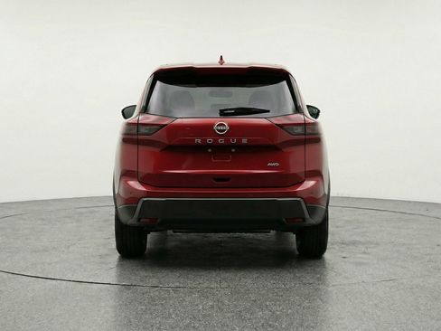 Used 2025 Nissan Rogue SV image 7
