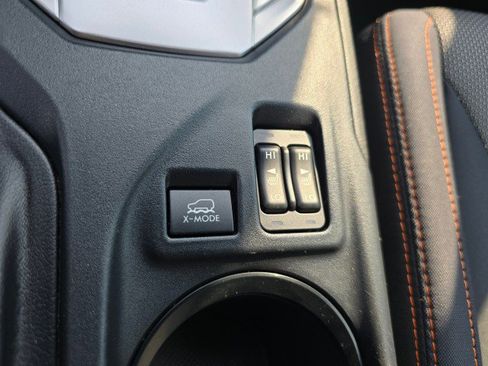 Used 2022 Subaru Crosstrek 2.0i Premium w/ Moonroof Package image 32