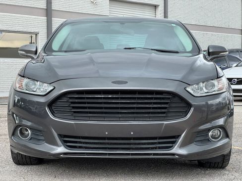 Used 2016 Ford Fusion SE FWD image 11