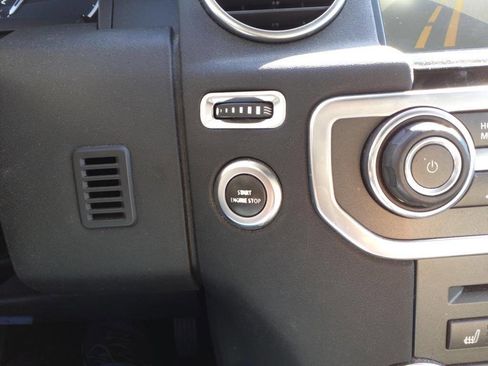 Used 2011 Land Rover LR4 HSE LUX image 25