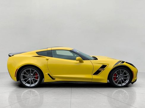 Used 2017 Chevrolet Corvette Grand Sport w/ Grand Sport Heritage Package RWD image 27