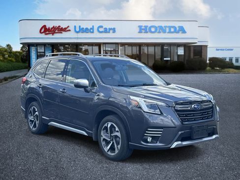 Used 2022 Subaru Forester Touring AWD/4WD image 7