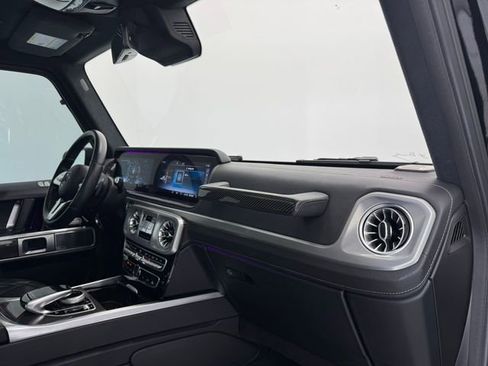 Used 2022 Mercedes-Benz G 550 image 39