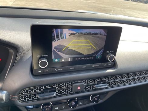 Used 2025 Honda HR-V Sport image 19