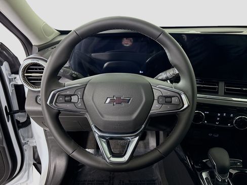 New 2026 Chevrolet Trax ACTIV w/ Sunroof Package image 13