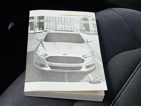 Used 2014 Ford Fusion SE FWD image 24