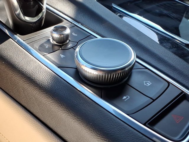 Used 2021 Cadillac Escalade Premium Luxury w/ LPO, Illumination Package AWD/4WD image 16