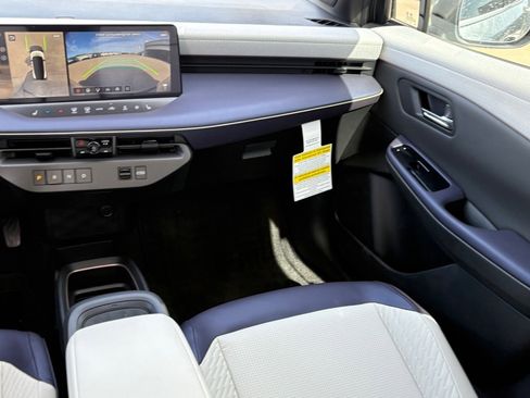 New 2026 Nissan Leaf Platinum+ w/ Cargo Package (Platinum+) image 12