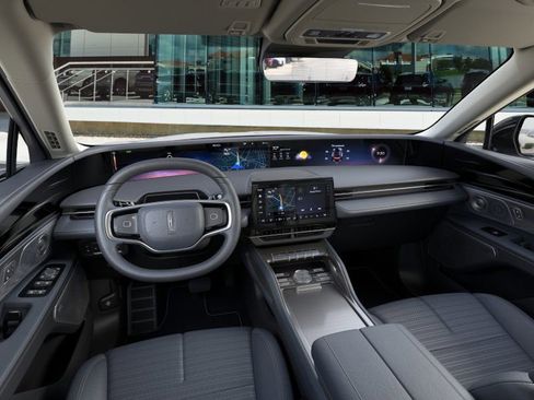 New 2025 Lincoln Nautilus Reserve image 9