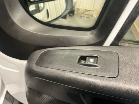 Used 2024 RAM ProMaster 3500 w/ Premium Convenience Group FWD image 10