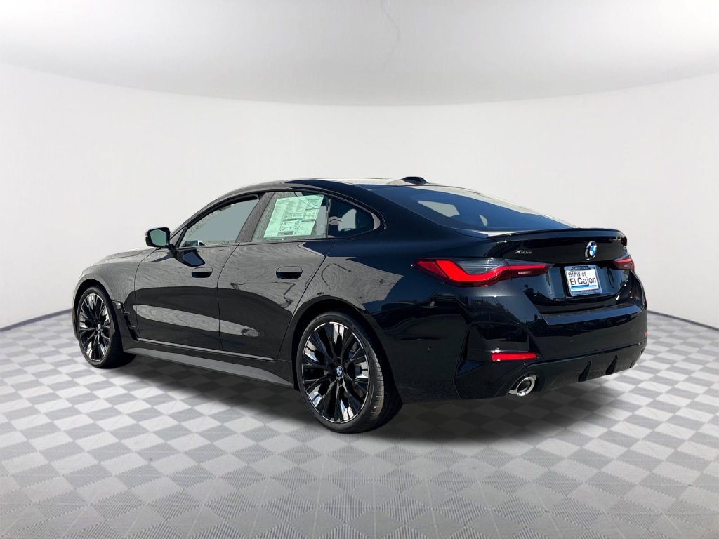 New 2026 BMW 430i xDrive w/ M Sport Package AWD/4WD image 4