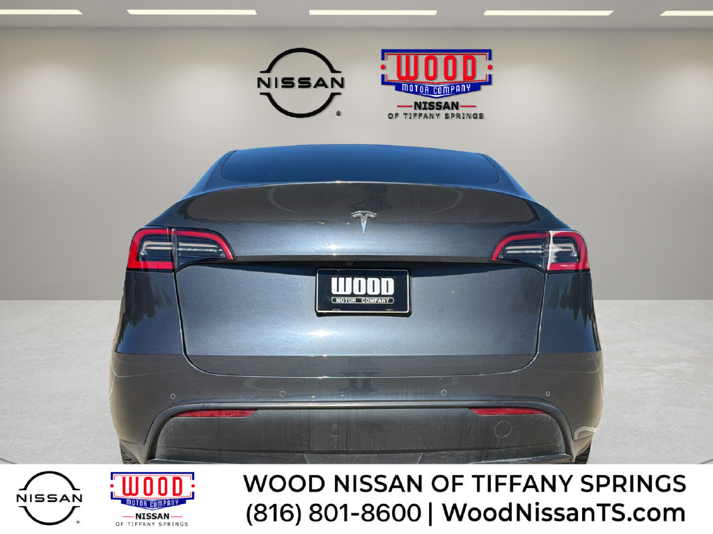 Used 2021 Tesla Model Y Long Range AWD/4WD image 1