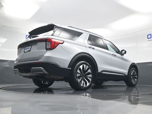 Used 2025 Ford Explorer Platinum w/ LUX Leather Package image 50