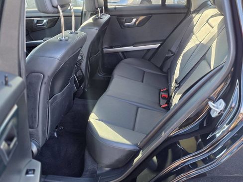 Used 2015 Mercedes-Benz GLK 350 GLK 350 4MATIC AWD 4dr SUV image 12