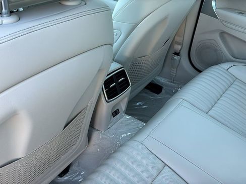 New 2026 Genesis G70 2.5T Prestige image 27