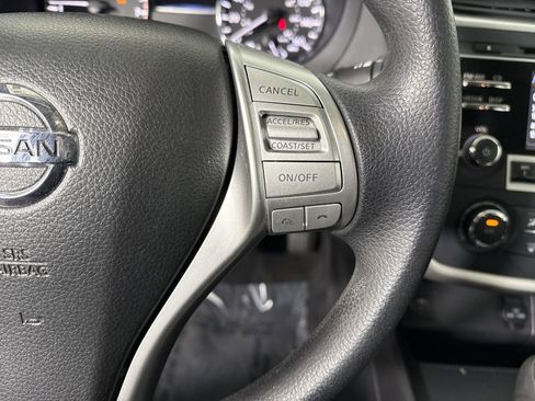 Used 2016 Nissan Altima 2.5 S w/ Power Driver Seat Package image 12