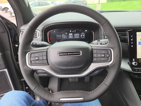 New 2026 Jeep Grand Wagoneer L Limited AWD/4WD image 4