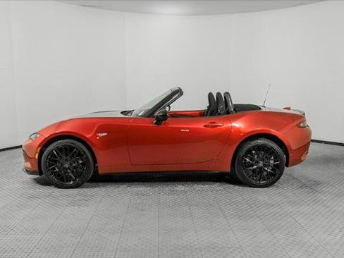 Used 2016 MAZDA MX-5 Miata Club RWD image 3