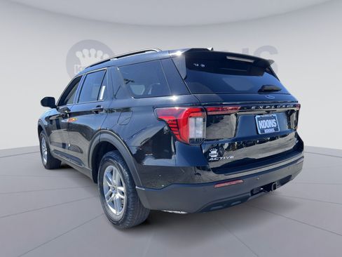 New 2026 Ford Explorer Active image 4