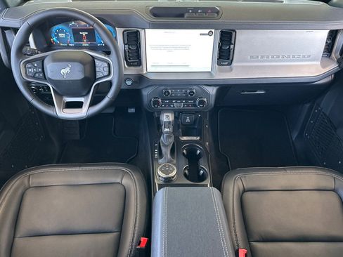 New 2026 Ford Bronco Outer Banks image 12