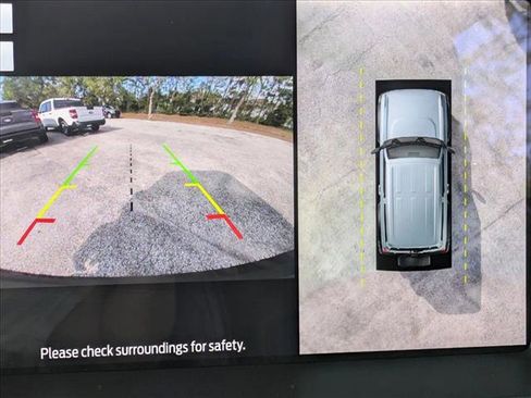 Used 2024 Ford Bronco Badlands image 13