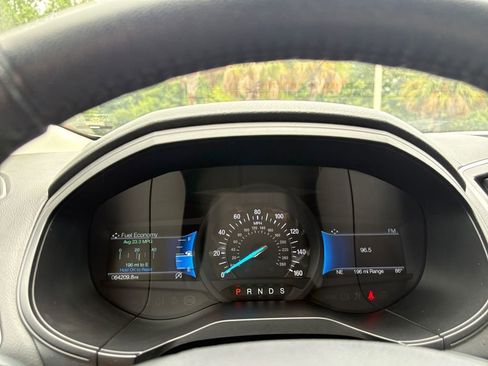 Used 2023 Ford Edge SEL image 14