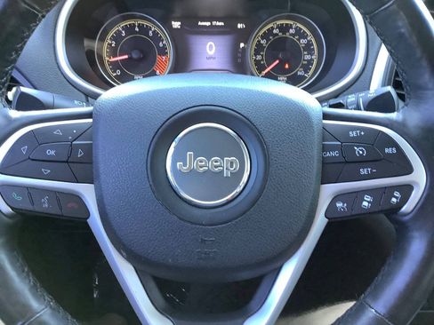 Used 2014 Jeep Cherokee Limited w/ Technology Group AWD/4WD image 45