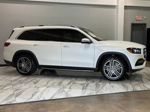 Used 2022 Mercedes-Benz GLS 450 4MATIC image 5