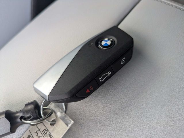 Used 2026 BMW X5 xDrive40i w/ Climate Comfort Package AWD/4WD image 33