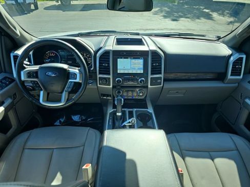 Used 2018 Ford F150 Lariat w/ Equipment Group 502A Luxury AWD/4WD image 18