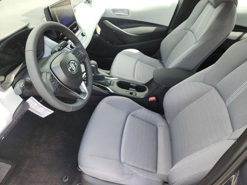 Used 2026 Toyota Corolla SE FWD image 11