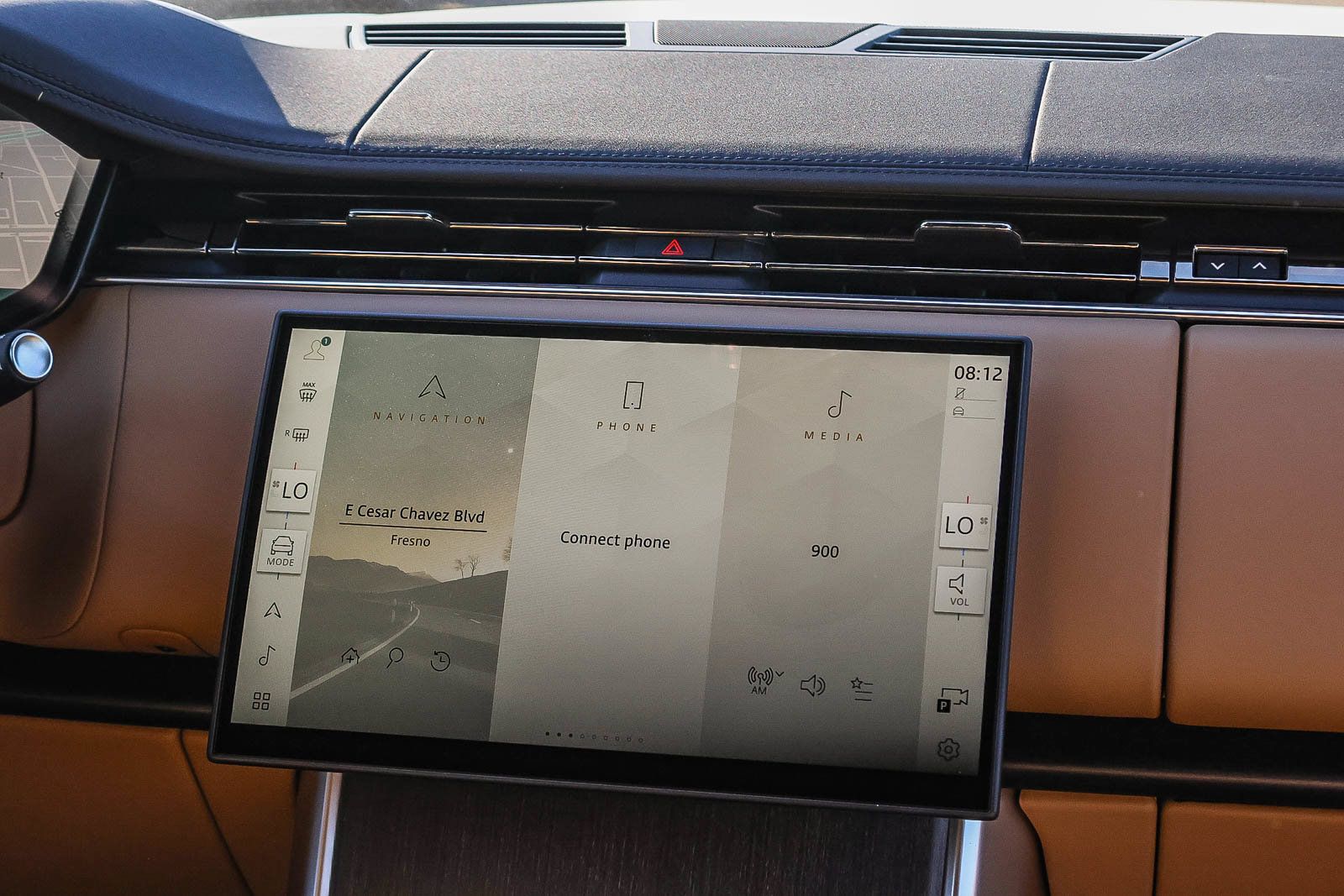 New 2026 Land Rover Range Rover SE AWD/4WD image 24