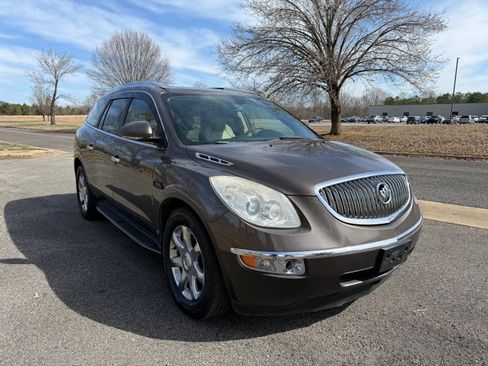 Used 2009 Buick Enclave CXL w/ Entertainment Package #3 image 7