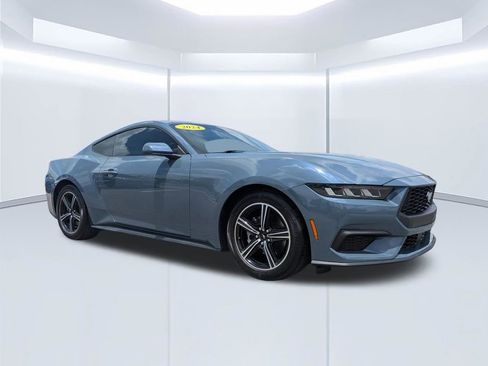 Used 2024 Ford Mustang Coupe RWD image 1