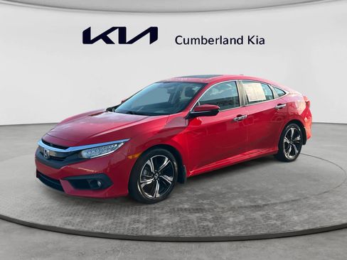 Used 2017 Honda Civic Touring image 1