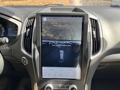 Used 2024 Ford Edge SEL w/ Convenience Package image 24