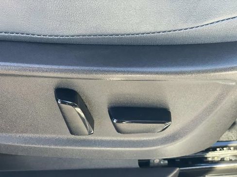 Used 2023 Nissan Ariya image 34