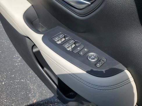 New 2027 Honda HR-V EX-L image 20