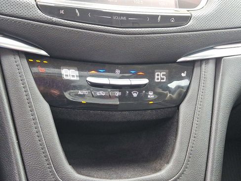 Used 2017 Cadillac XT5 Luxury w/ Driver Awareness Package image 17