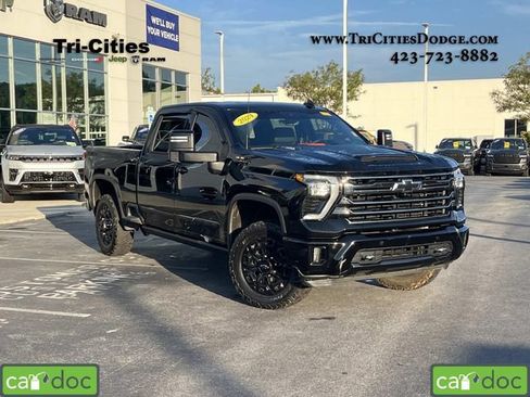 Used 2024 Chevrolet Silverado 2500 High Country w/ Midnight Edition AWD/4WD image 1