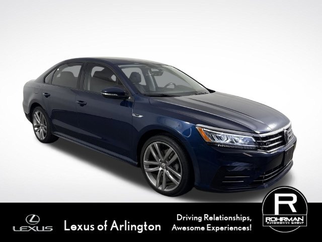 Used 2018 Volkswagen Passat 2.0T R-Line w/ R-Line Lighting Package FWD image 3
