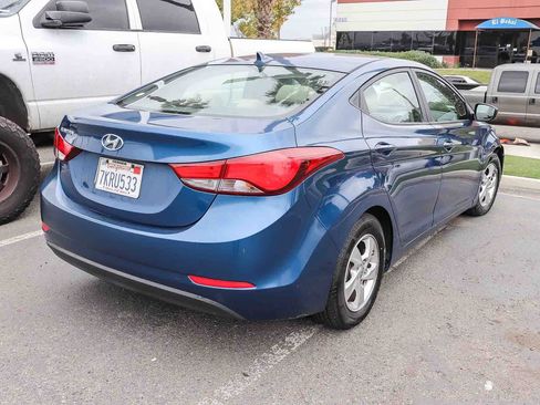 Used 2015 Hyundai Elantra SE image 6