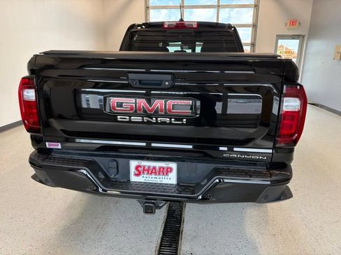 Used 2023 GMC Canyon Denali AWD/4WD image 8