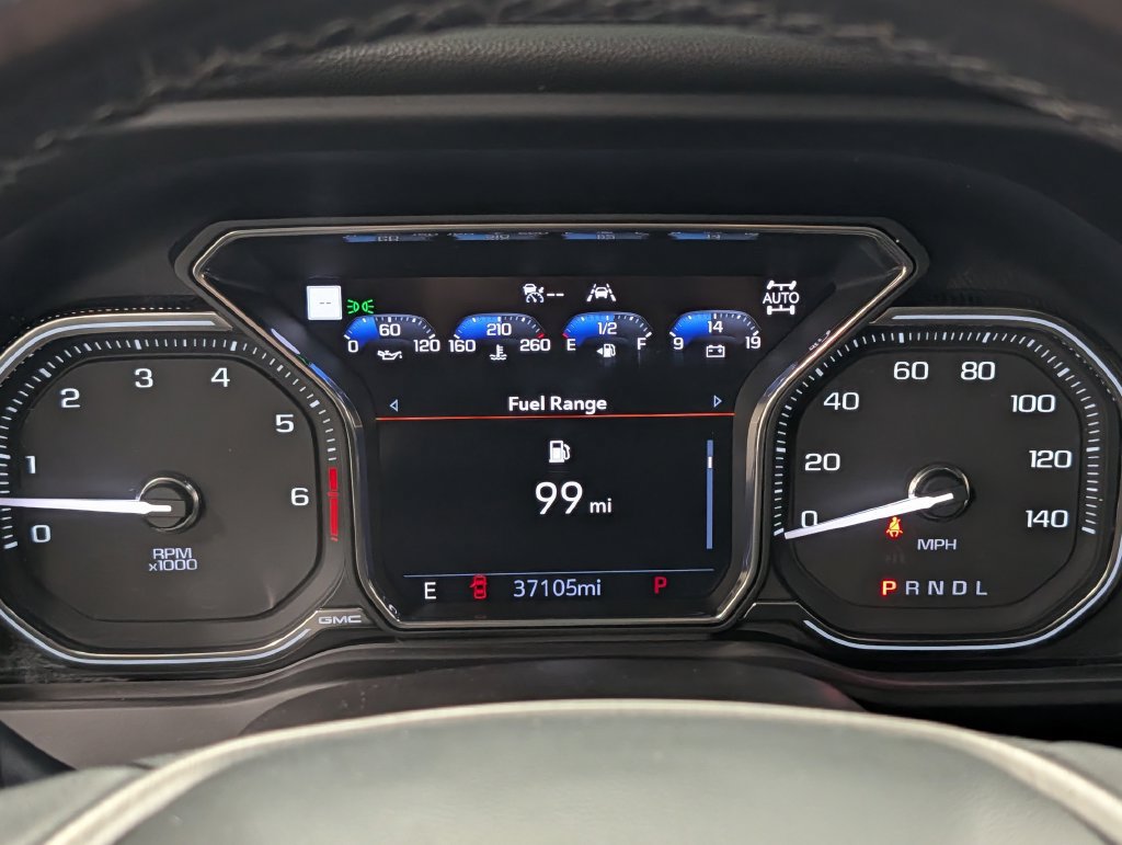 Used 2022 GMC Sierra 1500 Denali w/ Driver Alert Package II AWD/4WD image 17