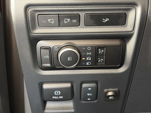 Used 2023 Ford F150 Lariat w/ Equipment Group 502A High AWD/4WD image 28