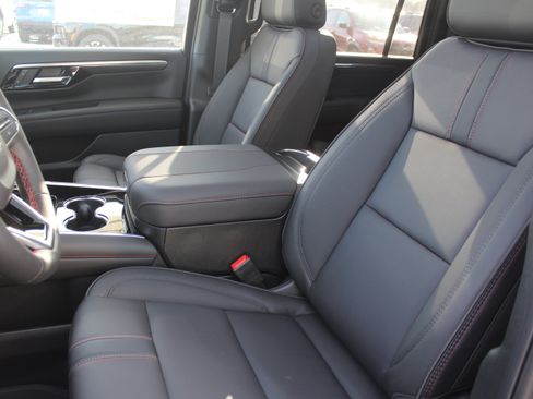 New 2026 Chevrolet Suburban RST w/ Advanced Technology Package image 8